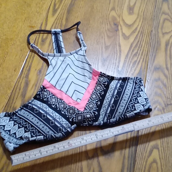 RIP CURL Womens Bikini TOP SMALL New Summer BLACK  Cruisewear Beach NEW - Picture 2 of 4